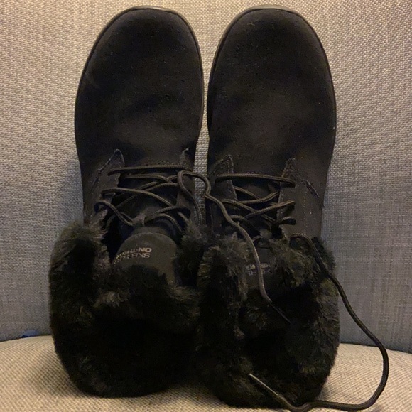 Sketchers On-The-Go Black Furry Boots - Picture 3 of 3